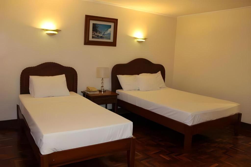 Vacation Hotel Cebu Stadt Exterior foto